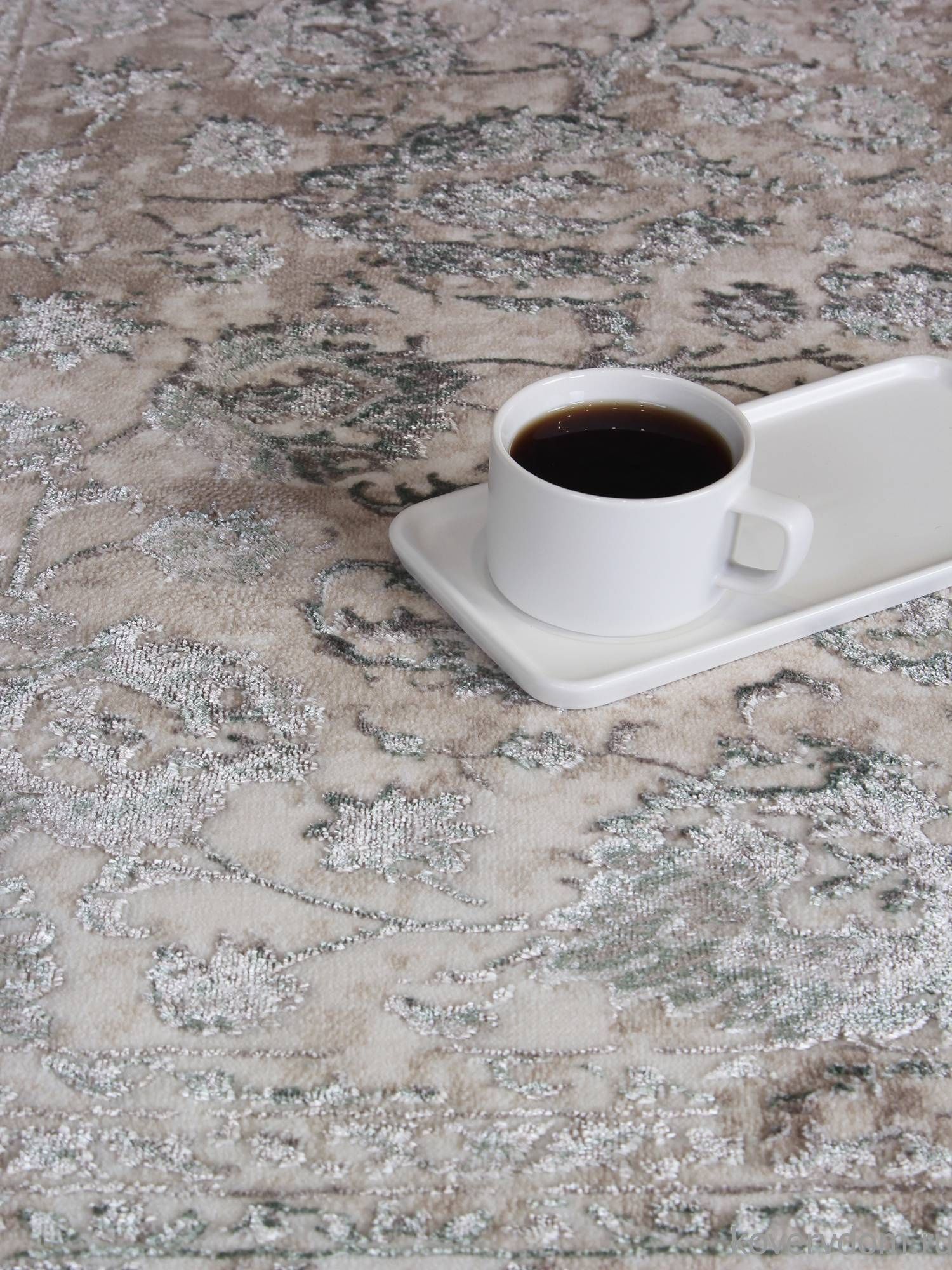 Ковер LILY 8504A S.WHITE / P.GREEN